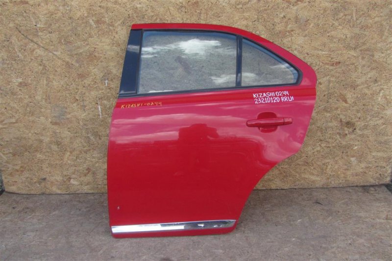 Дверь задняя левая SUZUKI KIZASHI 09-14 2010 Седан 2.4 68004-57820 Б/У