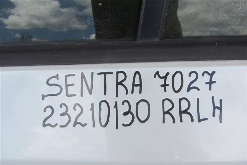 Дверь задняя левая SENTRA (B16) 06–12