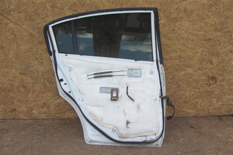 Дверь задняя левая SENTRA (B16) 06–12
