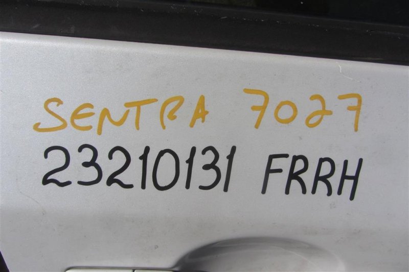 Дверь передняя правая SENTRA (B16) 06–12