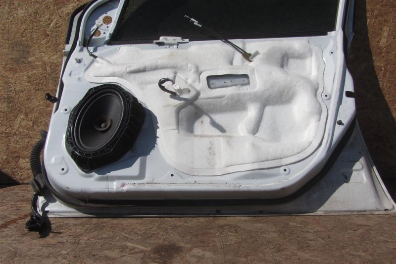 Дверь передняя правая SENTRA (B16) 06–12