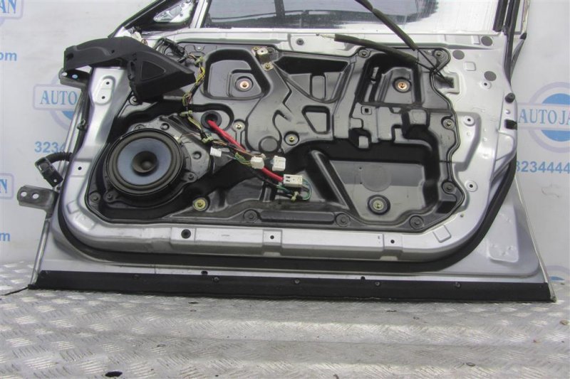 Дверь передняя правая G35 03-07