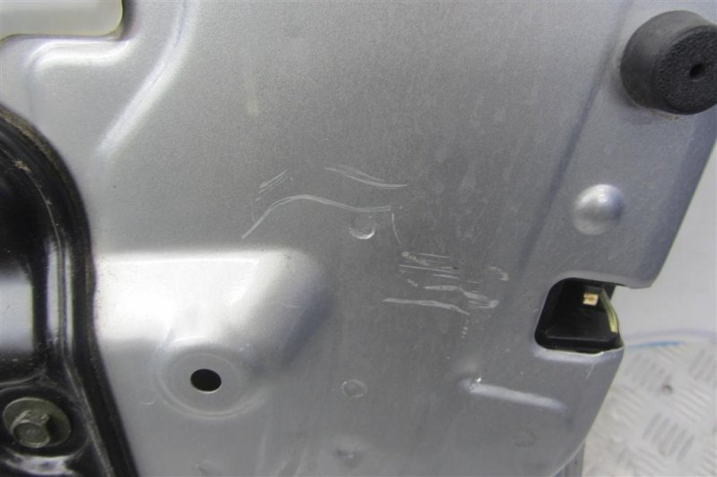 Дверь передняя правая G35 03-07