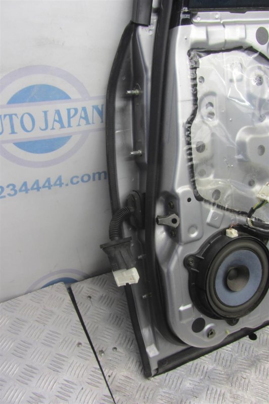 Дверь задняя правая G35 03-07