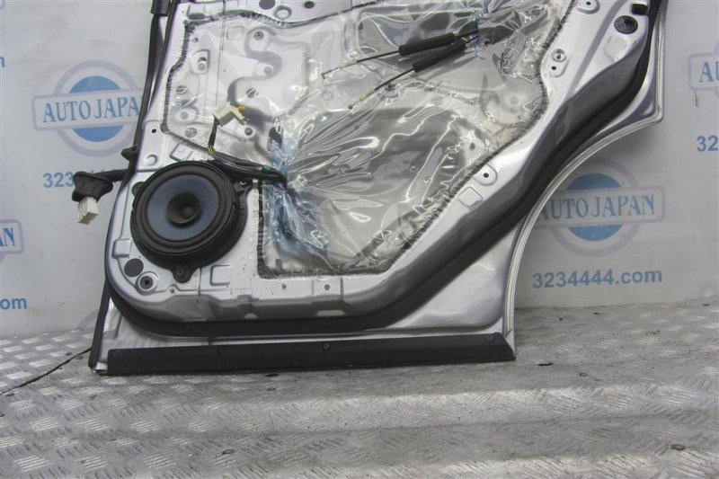 Дверь задняя правая G35 03-07