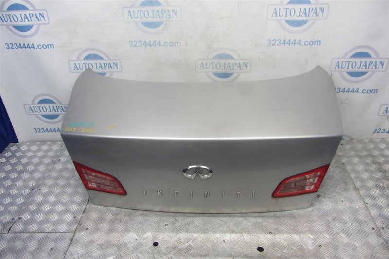 Запчасть крышка багажника INFINITI G35 03-07 H4300-AC0MM Б/У Крышка багажника INFINITI G35 03-07 H4300-AC0MM Б/У