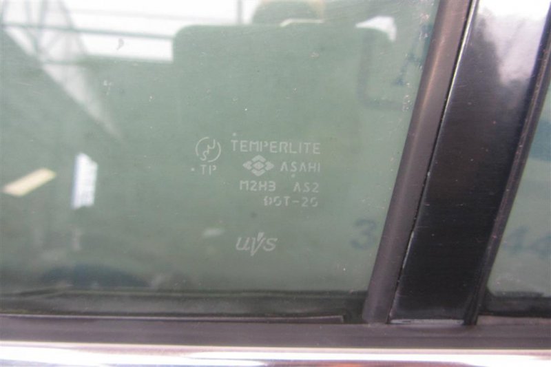 Дверь задняя левая G35 03-07 2006 Седан 3.5