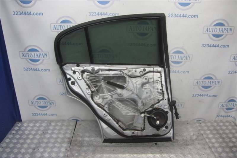 Дверь задняя левая G35 03-07 2006 Седан 3.5