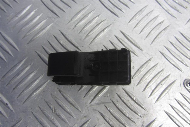 Кнопка стеклоподъемника передняя правая 3 BL 09-13 2009 Седан 2.0 Кнопка стеклоподъемника передняя правая 3 BL 09-13 2009 Седан 2.0