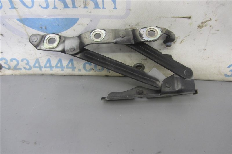 Петля крышки багажника левая INFINITI G25/G35/G37/Q40 06-14 Седан 3.5 VQ35HR Петля крышки багажника левая INFINITI G25/G35/G37/Q40 06-14 Седан 3.5 VQ35HR