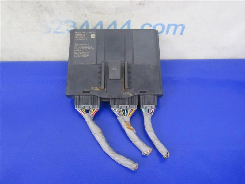 Блок управления центральным замком ACURA MDX (YD3) 13-21 2014 Внедорожник 3.5 38320-TZ5-A11 Б/У