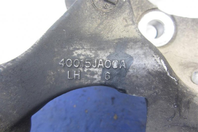 Кулак поворотный передний левый TEANA J32 08-14