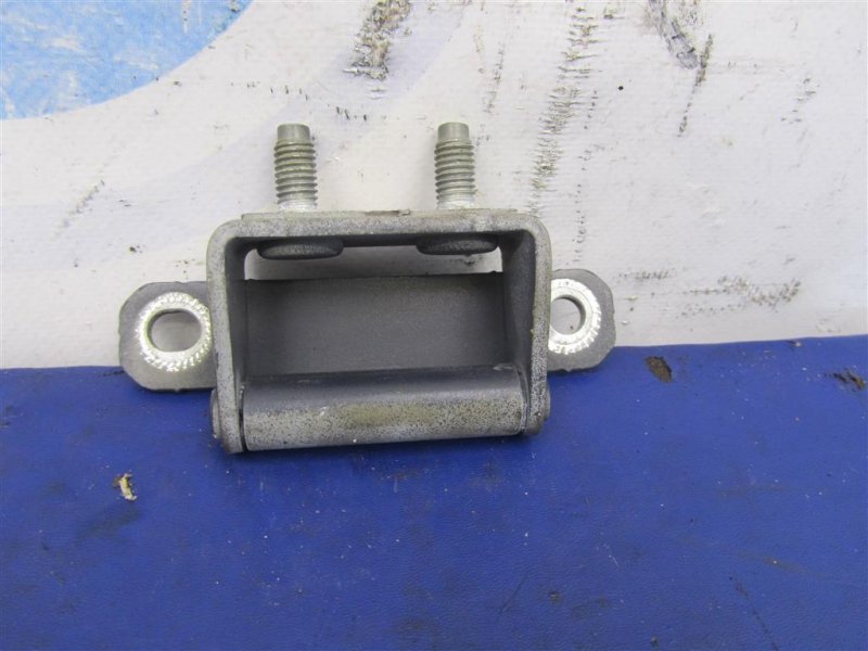 Петля крышки багажника правая SORENTO XM 09-14 2012 Внедорожник 2.4