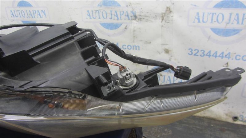 Фара передняя правая 3 BL 09-13 2009 Седан 2.0