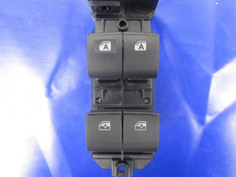 Блок управления стеклоподъемниками передний левый CAMRY 55 14-17 2016 ASV50 2.5 2ARFE
