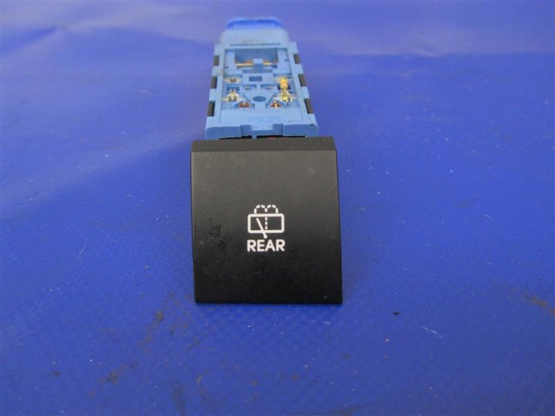 Кнопка KIA SORENTO XM 09-14 2012 Внедорожник 2.4 93749-1U000 Б/У