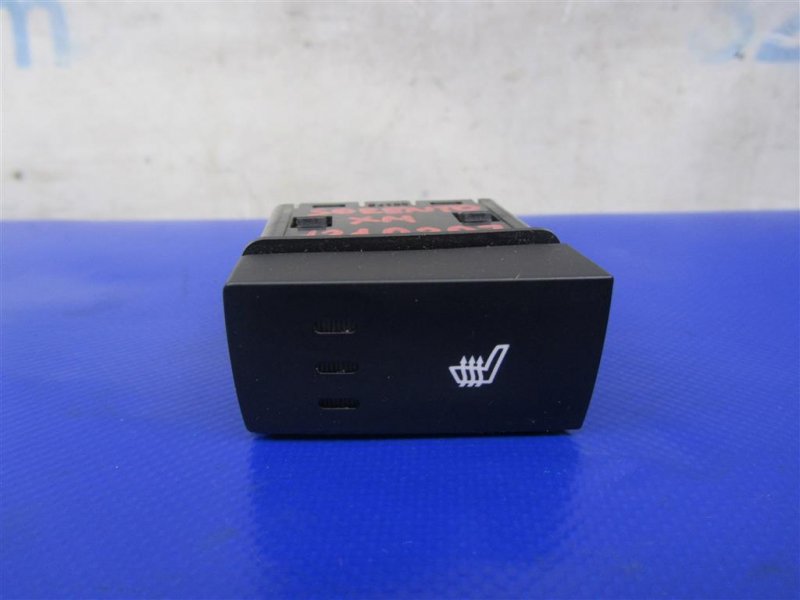 Запчасть кнопка обогрева сидений левая KIA SORENTO XM 09-14 2012 Внедорожник 2.4 93741-1U000 Б/У Кнопка обогрева сидений левая KIA SORENTO XM 09-14 2012 Внедорожник 2.4 93741-1U000 Б/У