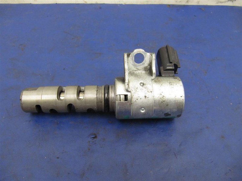 Клапан изменения фаз ГРМ TOYOTA SIENNA 11-16 2012 GSL30 3.5 2GR-FE 15340-0P020 Б/У