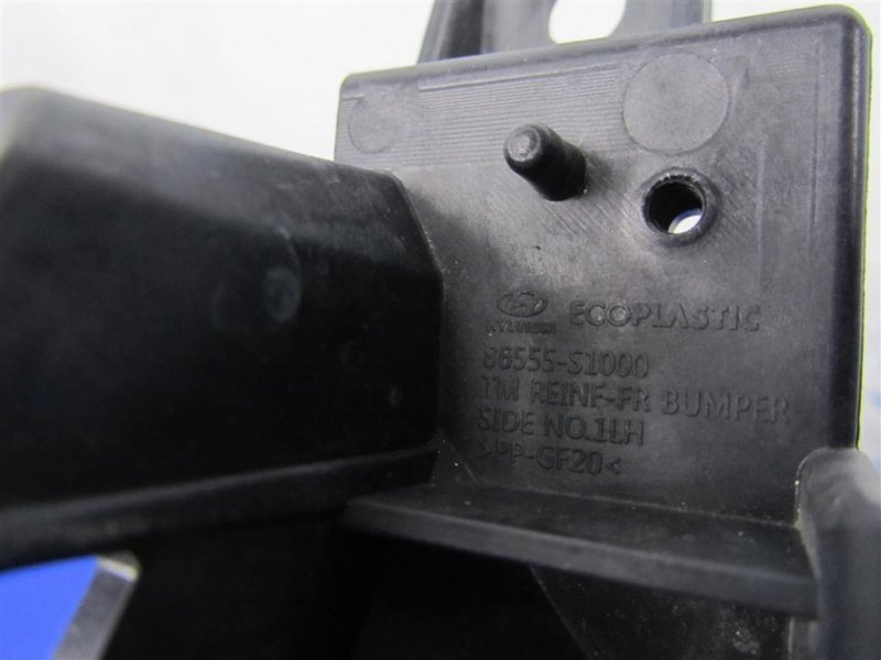 Кронштейн переднего бампера передний левый SANTA FE (TM) 18-23