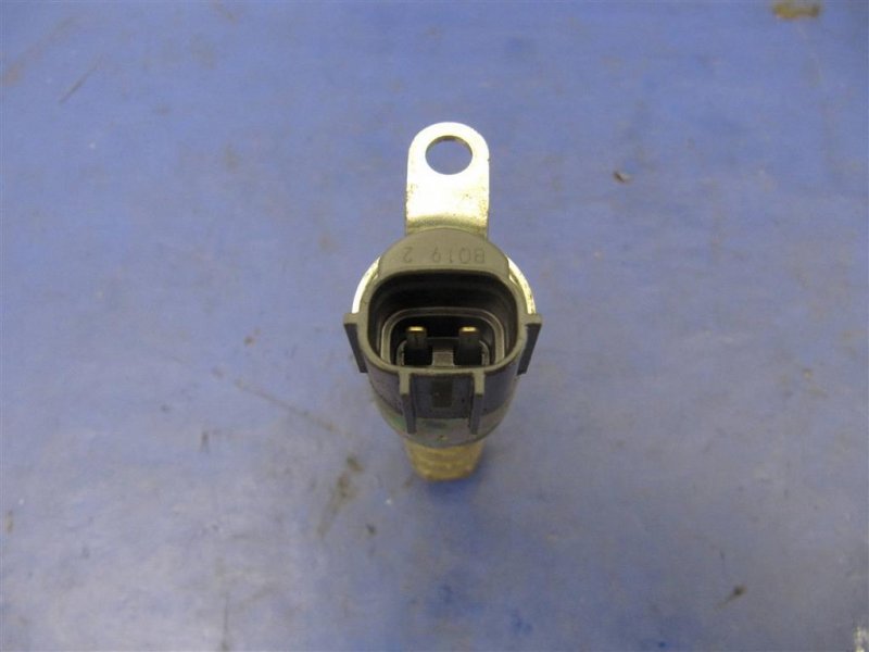 Клапан изменения фаз ГРМ PRIUS - 30 09-17 2013 ZVW30 1.8 2ZRFXE