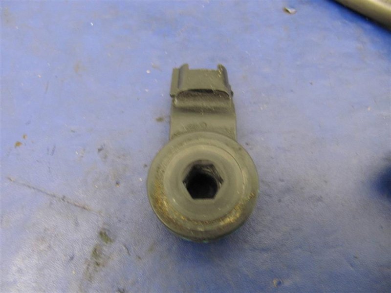 Датчик детонации PRIUS - 30 09-17 2013 ZVW30 1.8 2ZRFXE Датчик детонации PRIUS - 30 09-17 2013 ZVW30 1.8 2ZRFXE