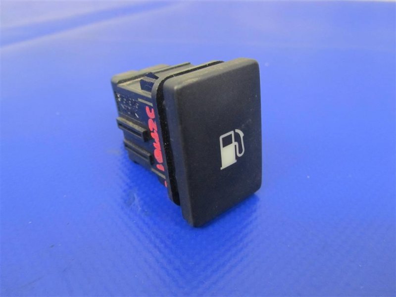 Кнопка открывания бензобака LEXUS CT200 11-17 2012 Хетчбек 1.8 84841-76010 Б/У