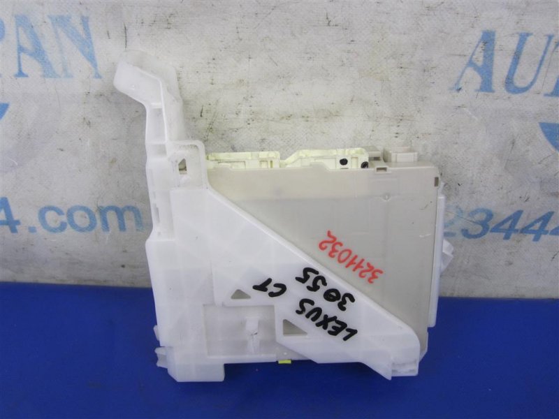 Запчасть блок предохранителей салон LEXUS CT200 11-17 2012 Хетчбек 1.8 82730-76020 Б/У Блок предохранителей салон LEXUS CT200 11-17 2012 Хетчбек 1.8 82730-76020 Б/У