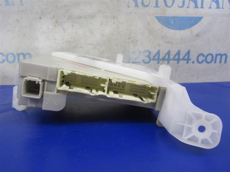 Блок предохранителей салон CT200 11-17 2012 Хетчбек 1.8 Блок предохранителей салон CT200 11-17 2012 Хетчбек 1.8