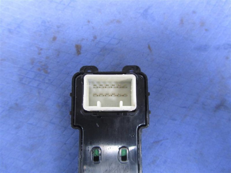 Кнопка стеклоподъемника TUCSON TL 15-20