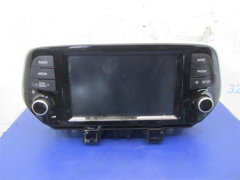 Запчасть магнитола HYUNDAI TUCSON TL 15-20 96160-D3720ZL5 Б/У Магнитола HYUNDAI TUCSON TL 15-20 96160-D3720ZL5 Б/У