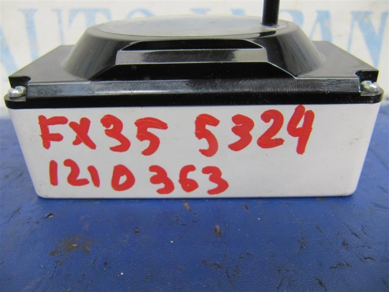 Часы FX S50 03-08 2005 Внедорожник 3.5