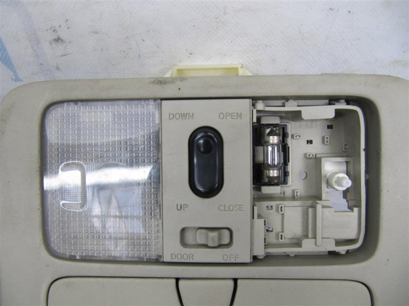 Плафон салона FX S50 03-08 2005 Внедорожник 3.5