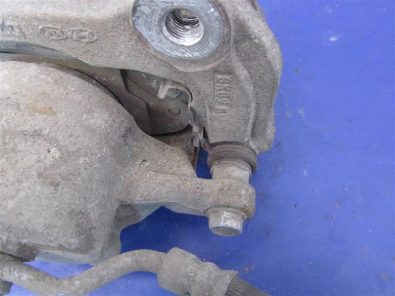 Суппорт тормозной передний левый TUCSON TL 15-20