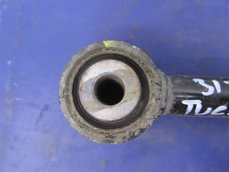 Рычаг задней подвески поперечный нижний задний правый TUCSON TL 15-20 Рычаг задней подвески поперечный нижний задний правый TUCSON TL 15-20