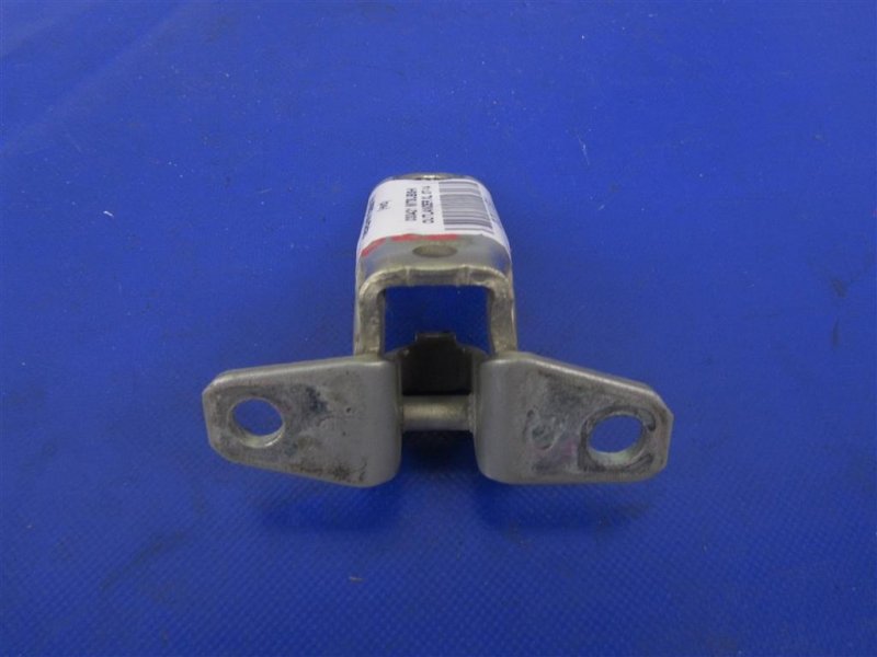 Петля двери верхняя передняя правая OUTLANDER XL 05-13 2006 Внедорожник 3.0