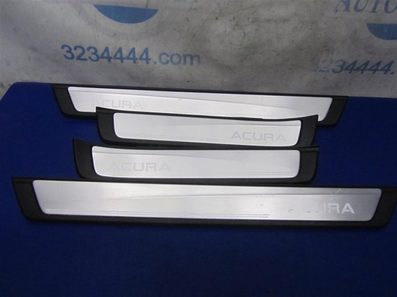 Накладка порога внутрення ACURA RDX 12-19 2014 Внедорожник 3.5 84252-TX4-A00ZA Б/У