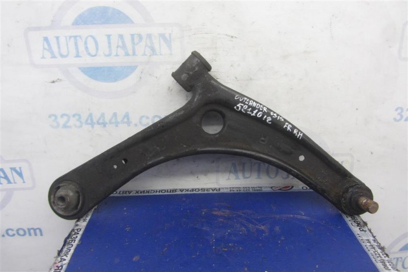 Рычаг передней подвески нижний передний правый MITSUBISHI OUTLANDER XL 05-13 2007 Внедорожник 3.0 4013A010 Б/У