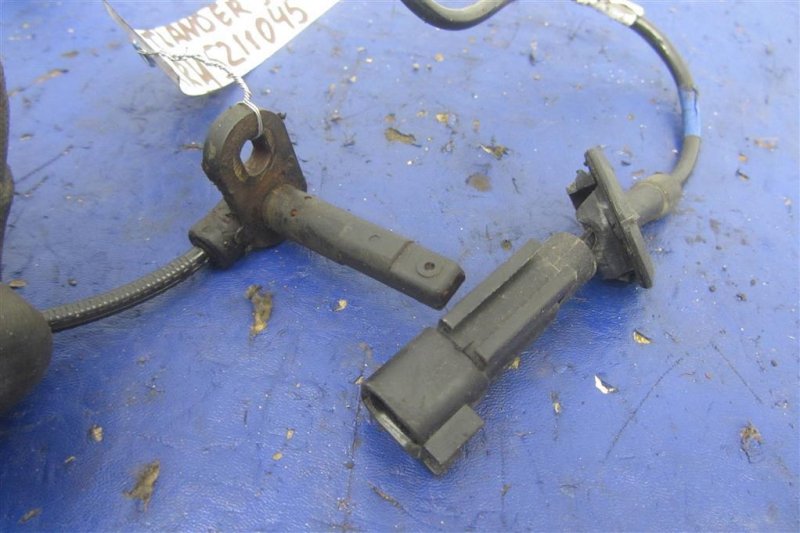 Датчик ABS передний правый OUTLANDER XL 05-13 2006 Внедорожник 3.0 Датчик ABS передний правый OUTLANDER XL 05-13 2006 Внедорожник 3.0