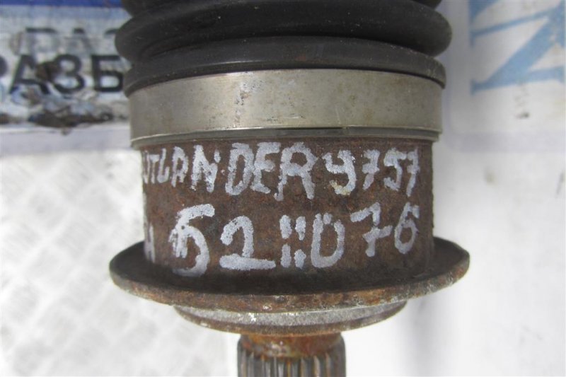 Привод задний задний левый OUTLANDER XL 05-13 2006 Внедорожник 3.0