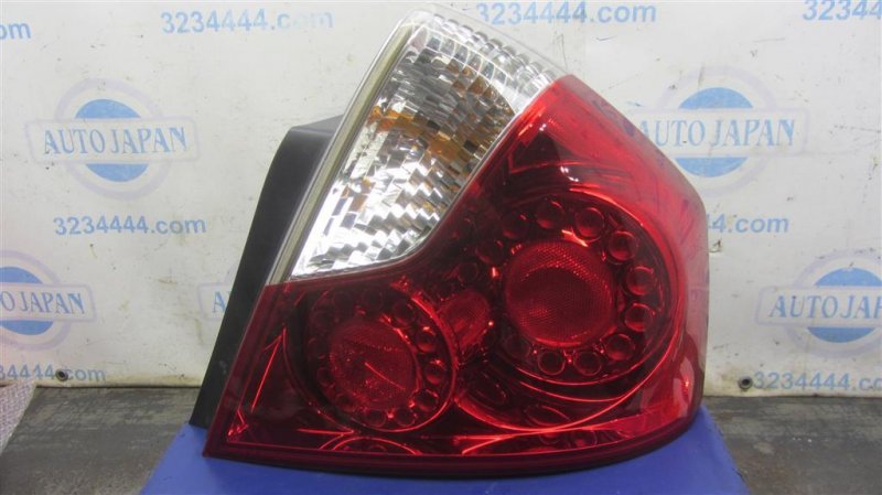 Запчасть фонарь наружный задний правый INFINITI M35/M45 04-10 2007 Седан 3.5 VQ35DE 26550-EH125 Б/У Фонарь наружный задний правый INFINITI M35/M45 04-10 2007 Седан 3.5 VQ35DE 26550-EH125 Б/У