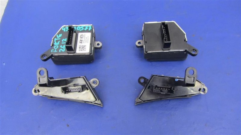 Кнопки на руль FORTE YD 12- 2015 YD 1.8 G4NB