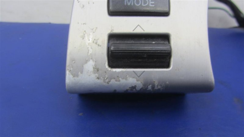 Кнопки на руль FX S50 03-08 2005 Внедорожник 3.5