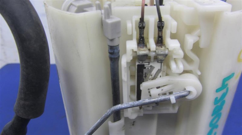 Топливный насос CX-7 06-12 2010 Внедорожник 2.5