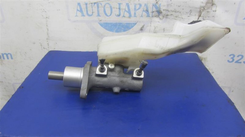 Главный тормозной цилиндр MAZDA 3 BL 09-13 Седан 2.0