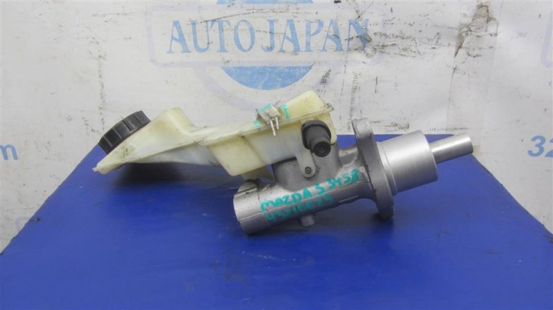 Главный тормозной цилиндр MAZDA 3 BK 03-08 BPYS-43-40Z Б/У