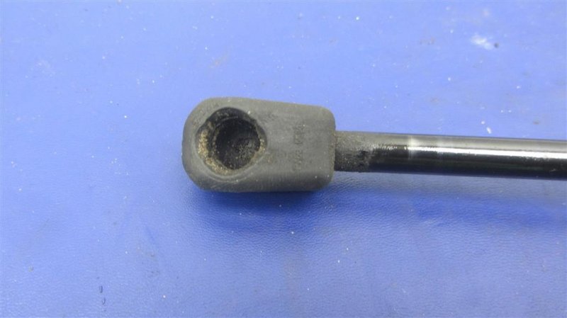 Амортизатор капота SONATA YF 10-14 2011 YF 2.4