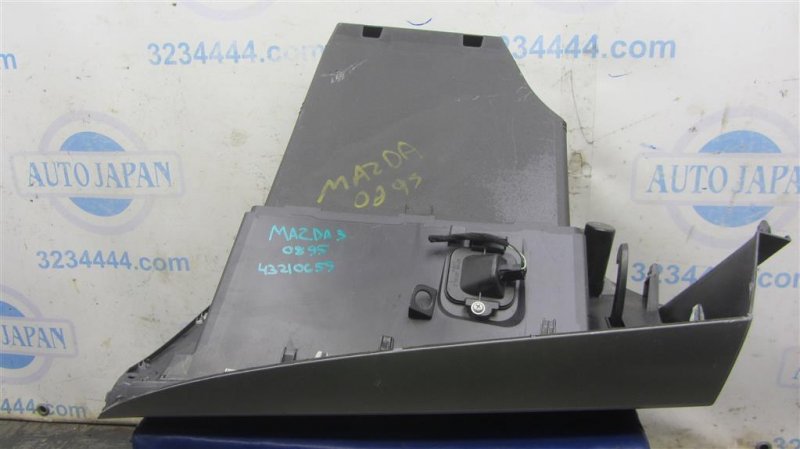 Бардачок 3 BL 09-13 2009 Седан 2.0