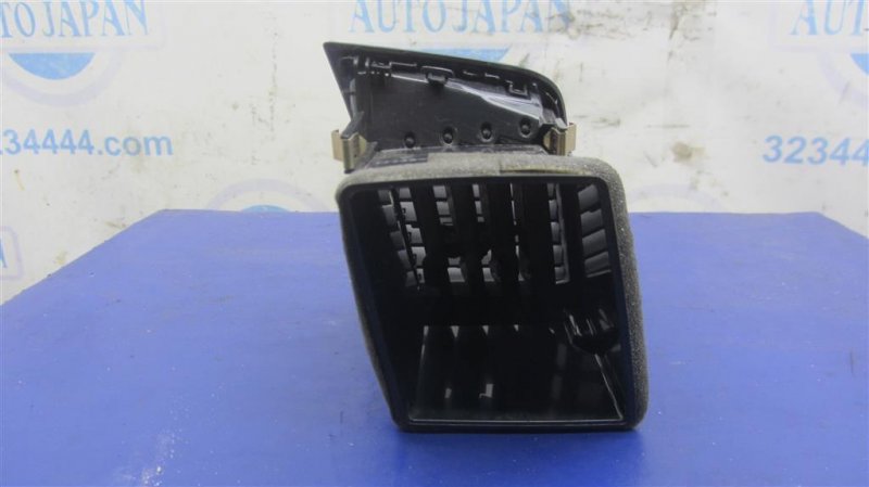 Дефлектор воздушный правый ASX / OUTLANDER SPORT 10-21 2018 Внедорожник 2.0