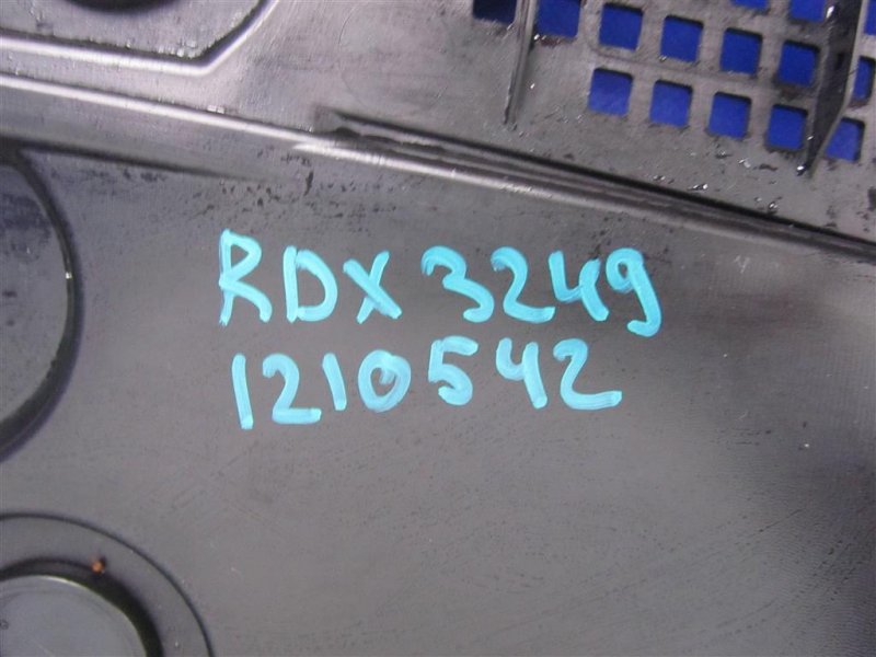 Пластик под лобовое стекло / Жабо RDX 12-19 2016 Внедорожник 3.5