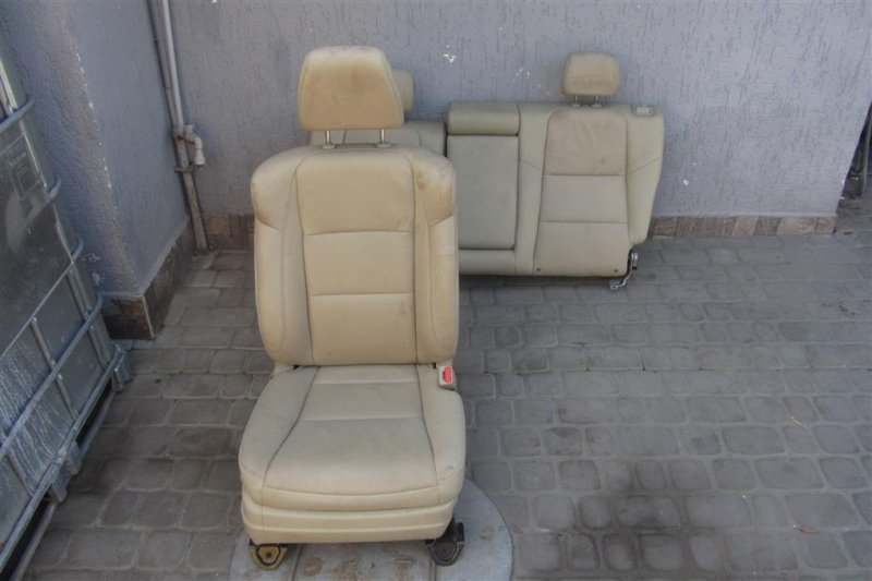 Запчасть сиденья комплект ACURA RDX 12-19 2016 Внедорожник 3.5 04811-TX4-A00ZA Б/У Сиденья комплект ACURA RDX 12-19 2016 Внедорожник 3.5 04811-TX4-A00ZA Б/У